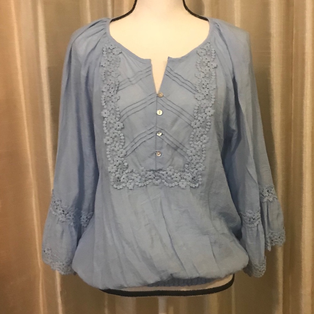 {Cable & Gauge}NWT•Chambray Blouse - Picture 1 of 6